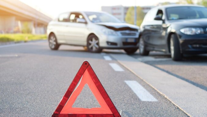 В Латвии каждый автомобиль хотя бы раз в 11 лет повреждается в ДТП