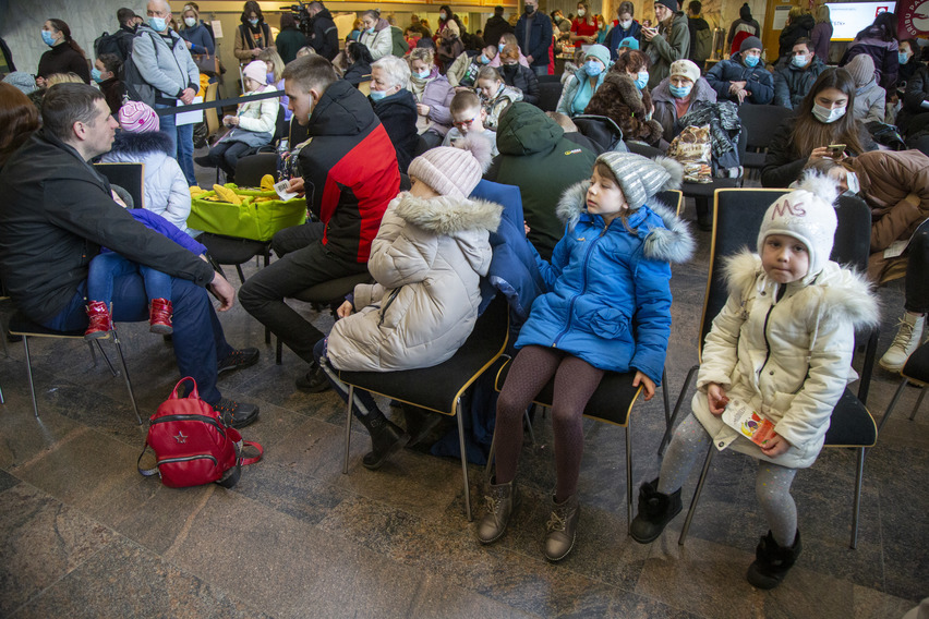 Украинским детям в Риге обеспечат очную учебу с уроками латышского языка