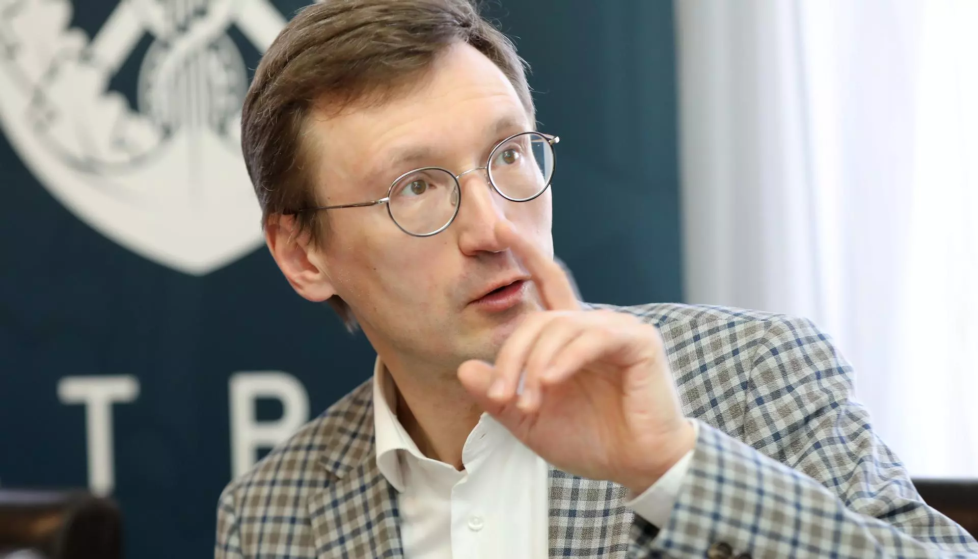 Большинство жителей не доверяют рейтингам популярности партий