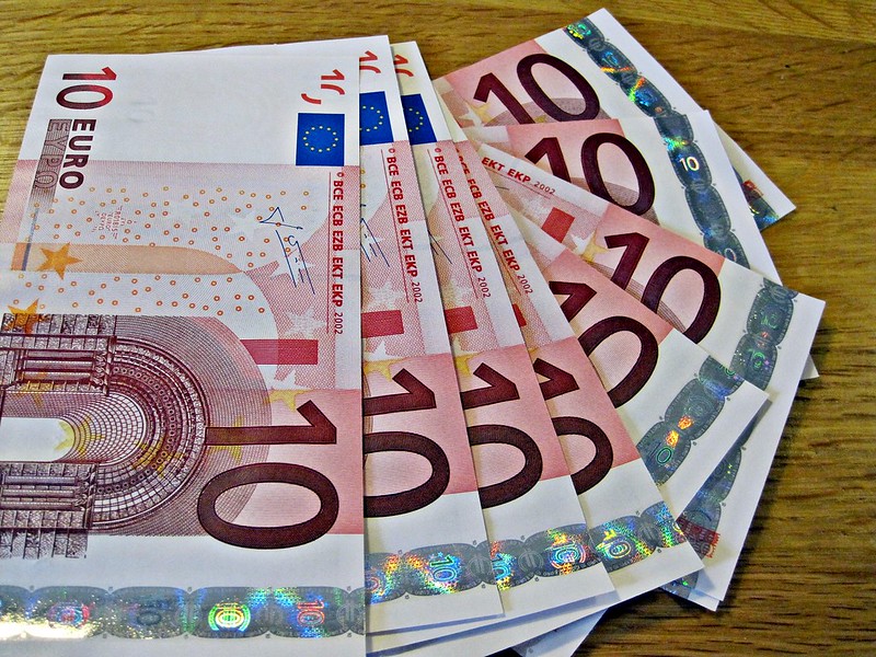 Исследование: в 2021 году зарплаты выросли на 5,9%