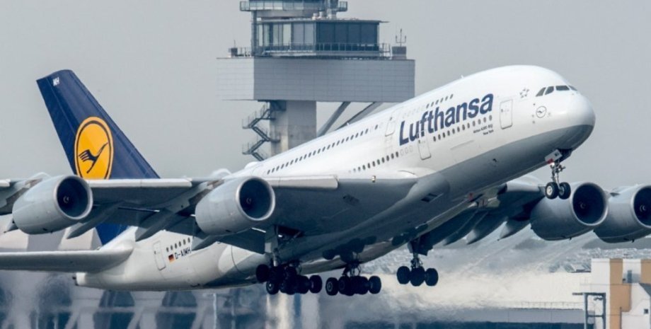 Lufthansa и три другие авиакомпании отказались от ночной стоянки в Киеве