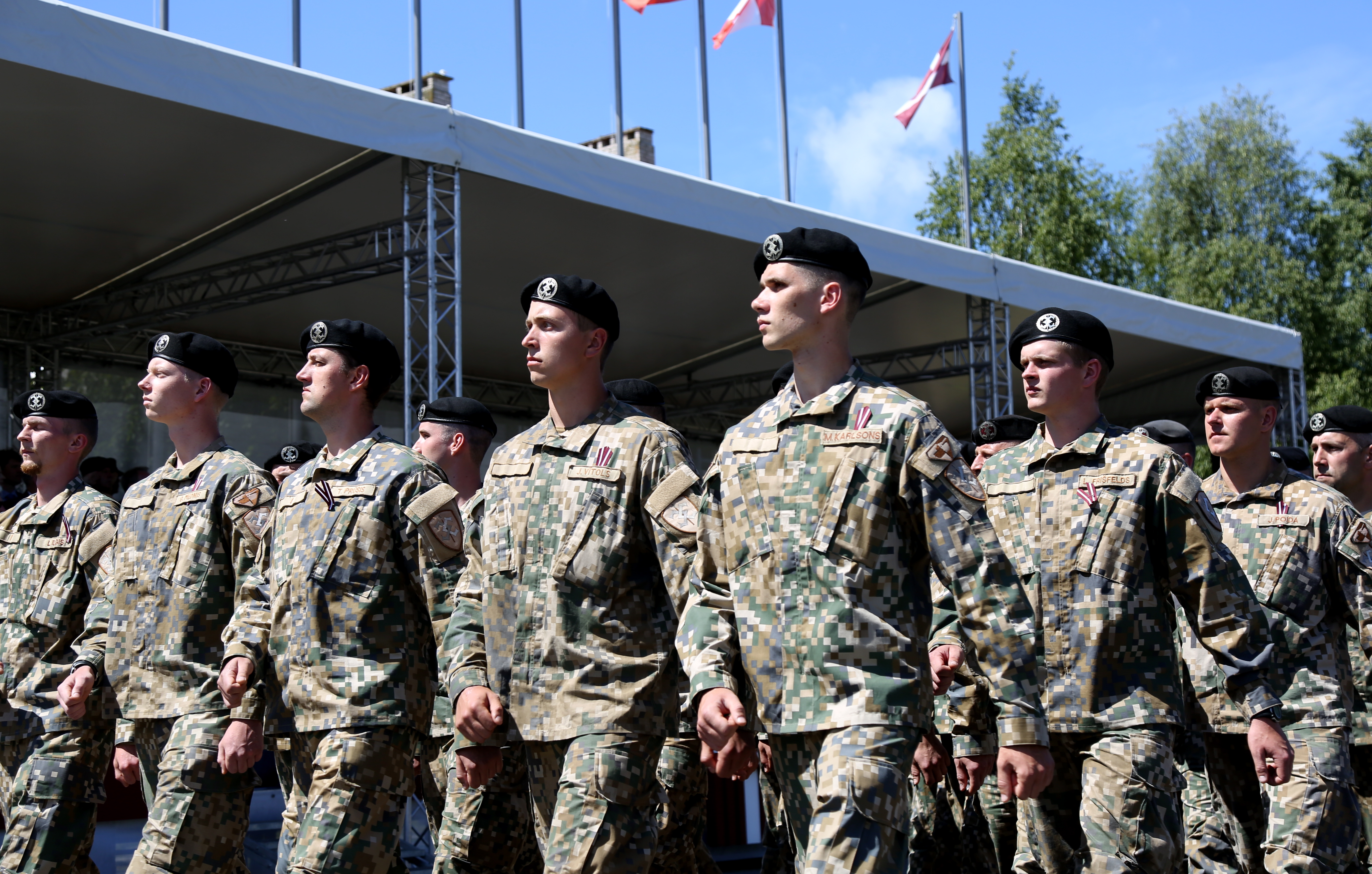 Armija sākusi plānot resursus palīdzības sniegšanai Covid-19 ierobežojumu kontrolei Armija sākusi plānot resursus palīdzības sniegšanai Covid-19 ierobežojumu kontrolei