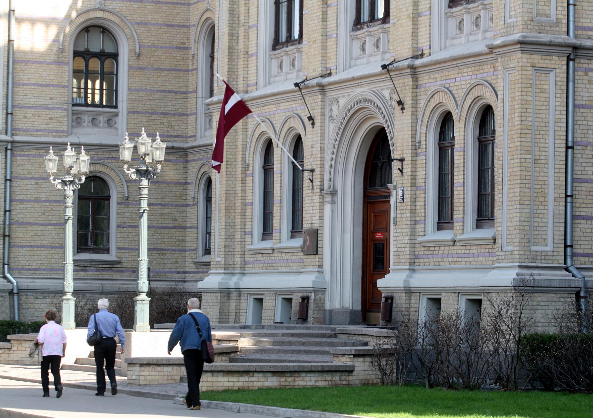 Количество факультетов Латвийского университета будет сокращено до пяти