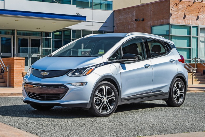 Автомобили Chevrolet Bolt отзовут из-за риска возгорания