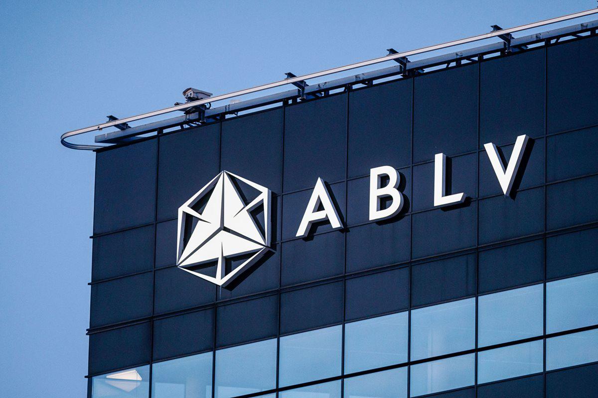 Нечестно нажитые средства: 2,4 млн евро отняты у вкладчика ABLV Bank и отданы в госказну