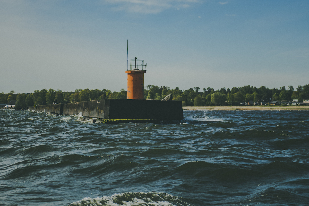 Эстонская полиция прекратила поиски пропавшего в море Сергея Твауриса