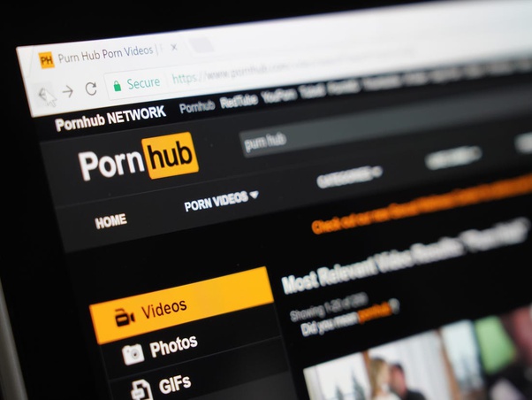 Pornhub удалил миллионы любительских видео Pornhub удалил миллионы любительских видео