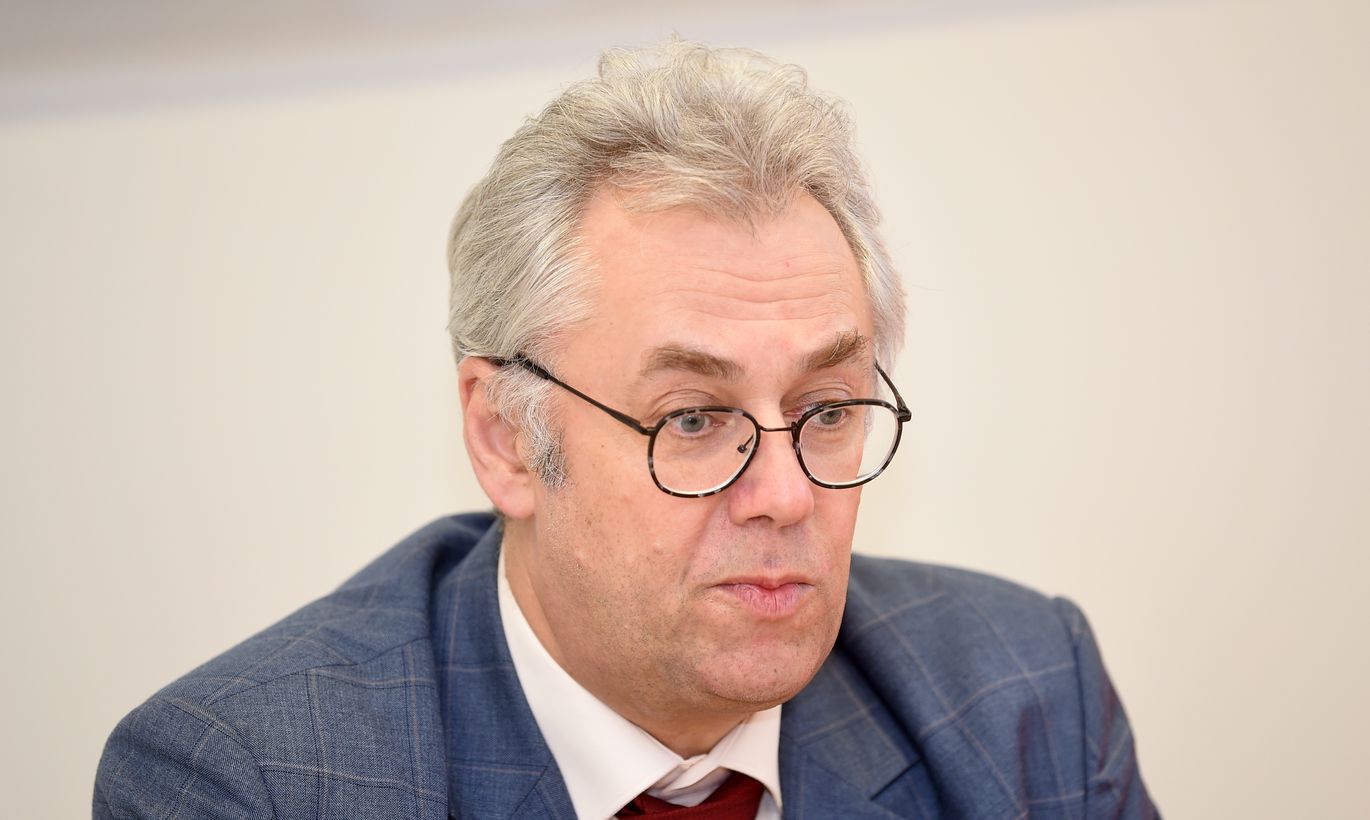 Магазины можно открыть, если заболеваемость будет до 270 человек в день