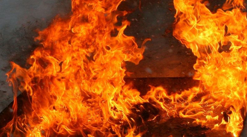 За сутки в пожарах погибли четыре человека