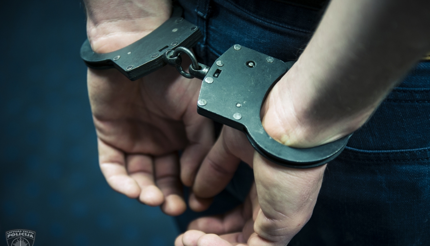 Госполиция задержала иммунолога, подозреваемого в насилии над пациентками Госполиция задержала иммунолога, подозреваемого в насилии над пациентками