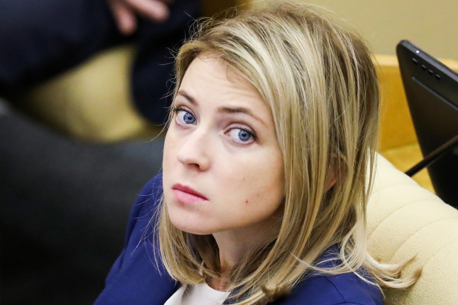 Наталью Поклонскую отправили в отставку
