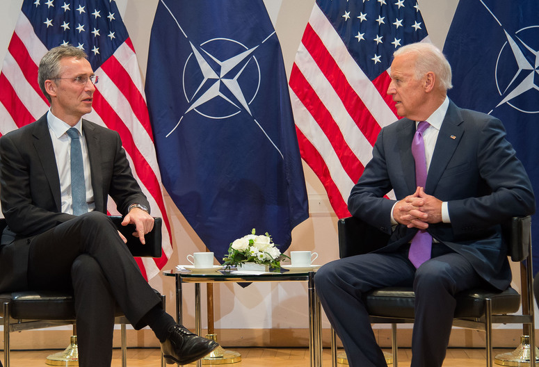 NATO turpina atbalstīt Afganistānas miera procesu
