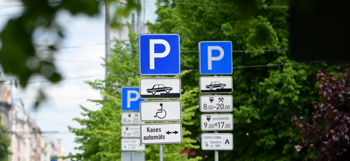 Rīgas satiksme не планирует менять тарифы на парковку до 2027 года