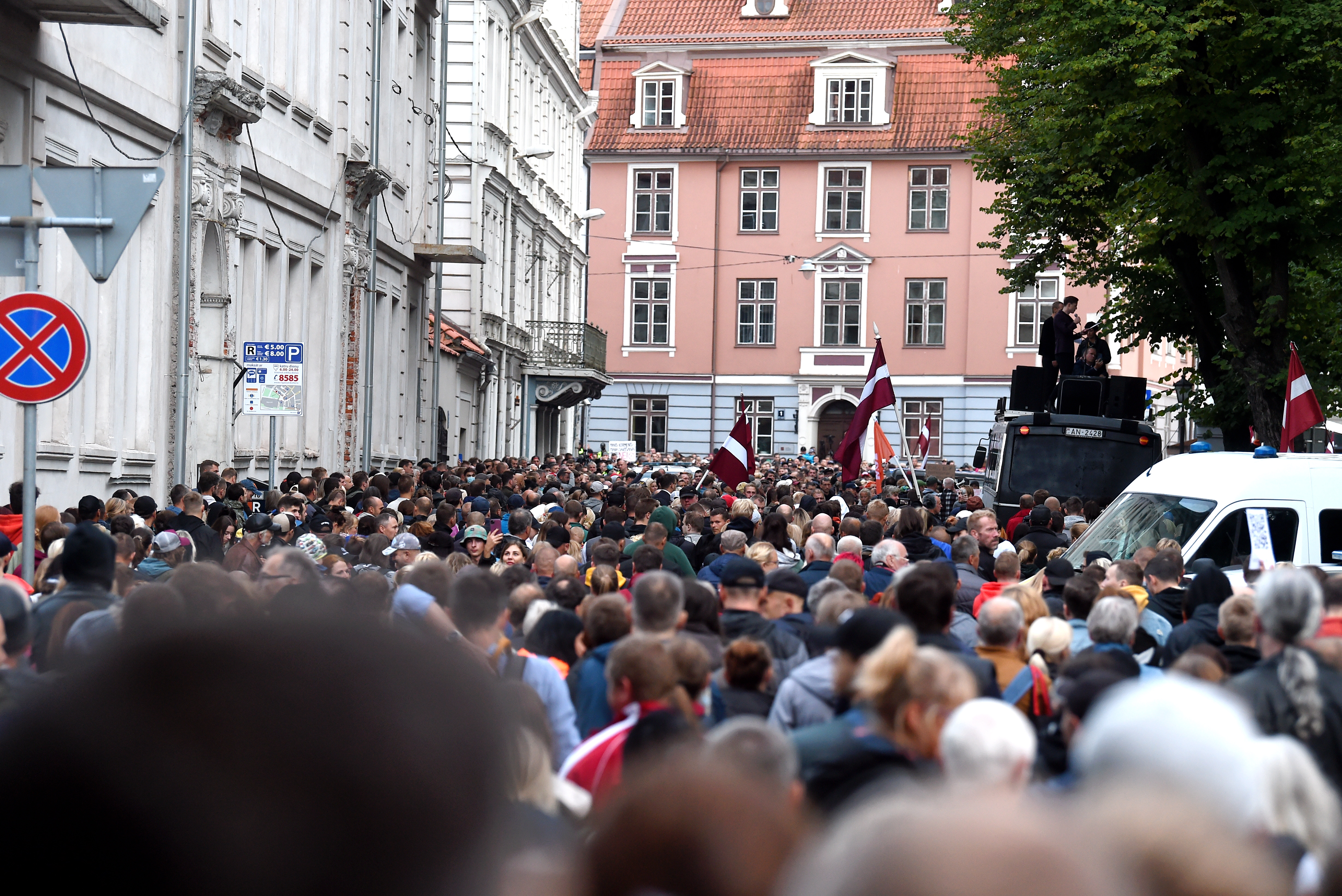 Бюро вакцинации о митингах: «Необходимо отделять медицину от политики»