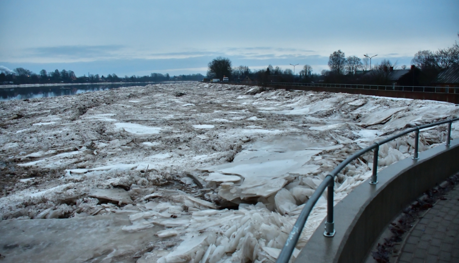 Уровень воды в Екабпилсе снова будет повышаться - метеорологи Уровень воды в Екабпилсе снова будет повышаться - метеорологи
