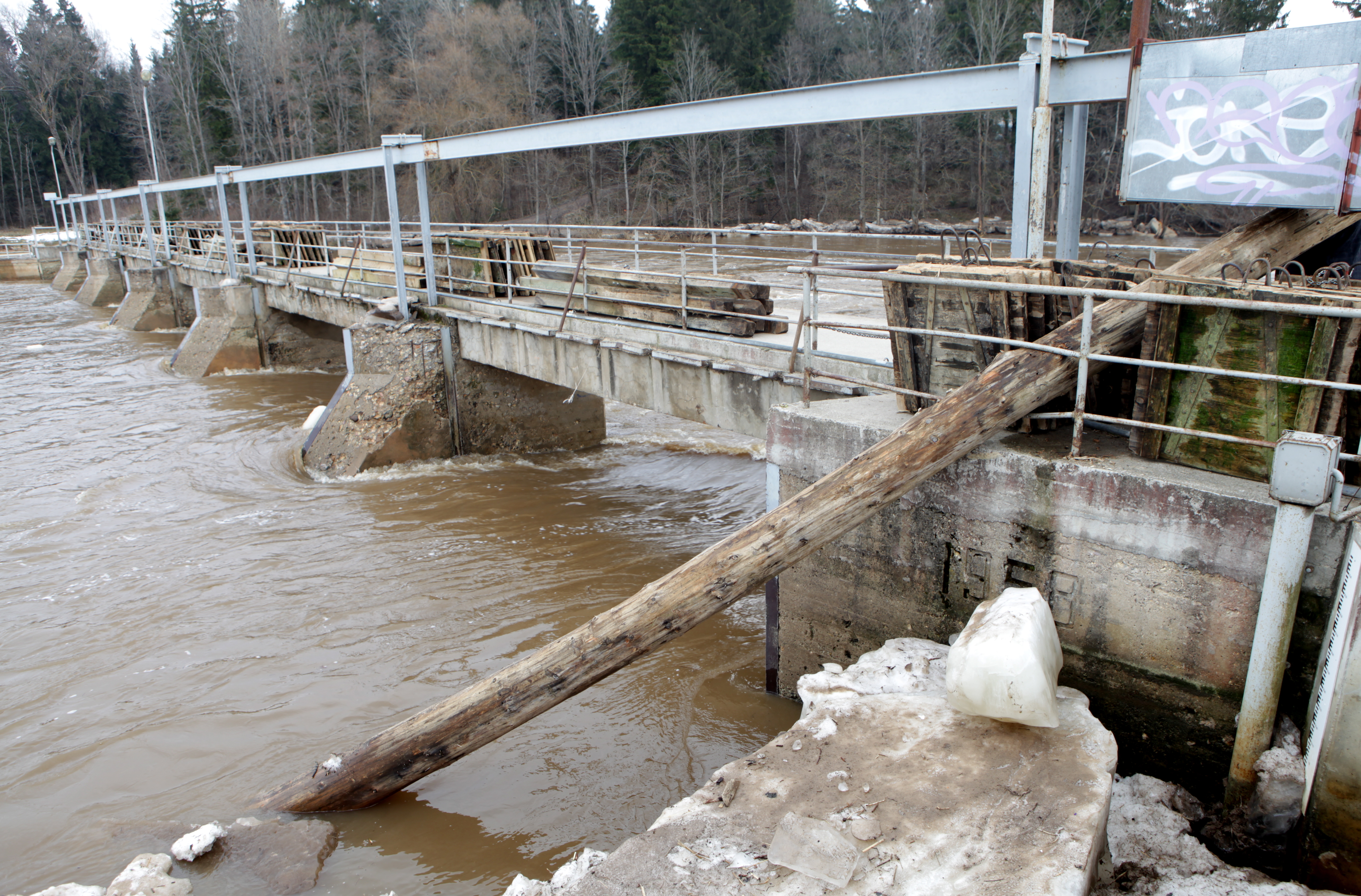 В реках Курземе растет уровень воды В реках Курземе растет уровень воды
