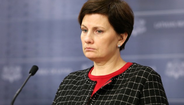 Почему дело против Винькеле о закупке вакцин рассматривается скрытно?