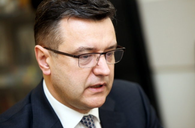 Министр финансов: пенсионеры будут получать пособие от 10 до 30 евро семь месяцев в году