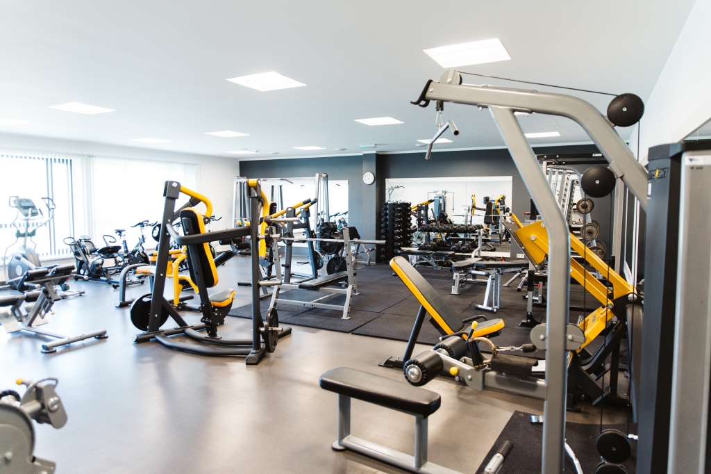 "Третий шаг" - в четверг предложат открыть спортзалы, рестораны и сферу красоты