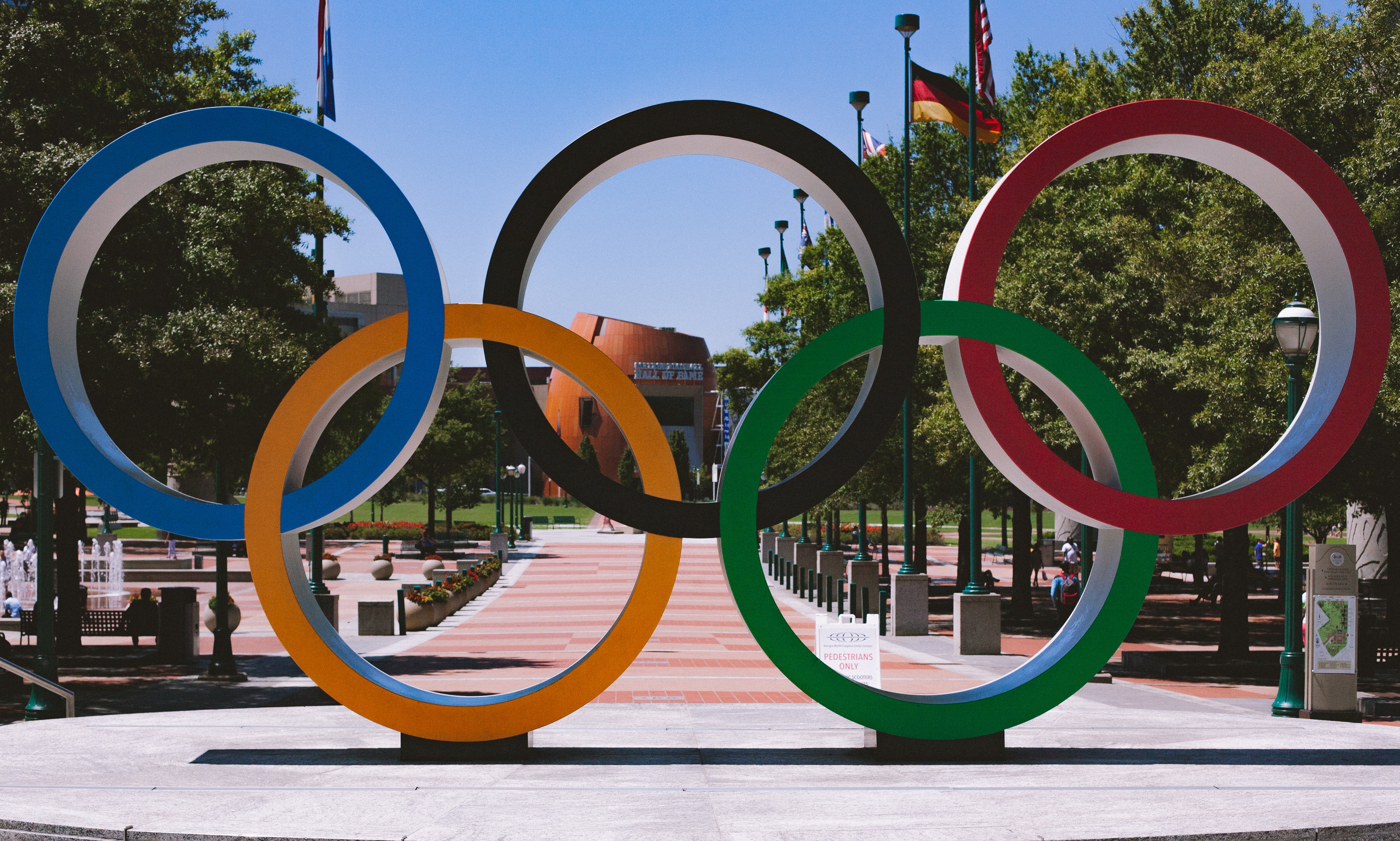 Ietekmīgs Japānas politiķis pieļauj Olimpiādes atcelšanu pandēmijas dēļ