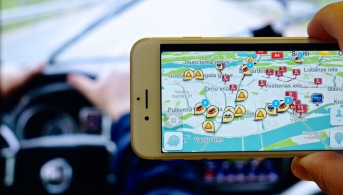 Waze предупредит водителей Латвии о местах, где чаще всего случаются ДТП