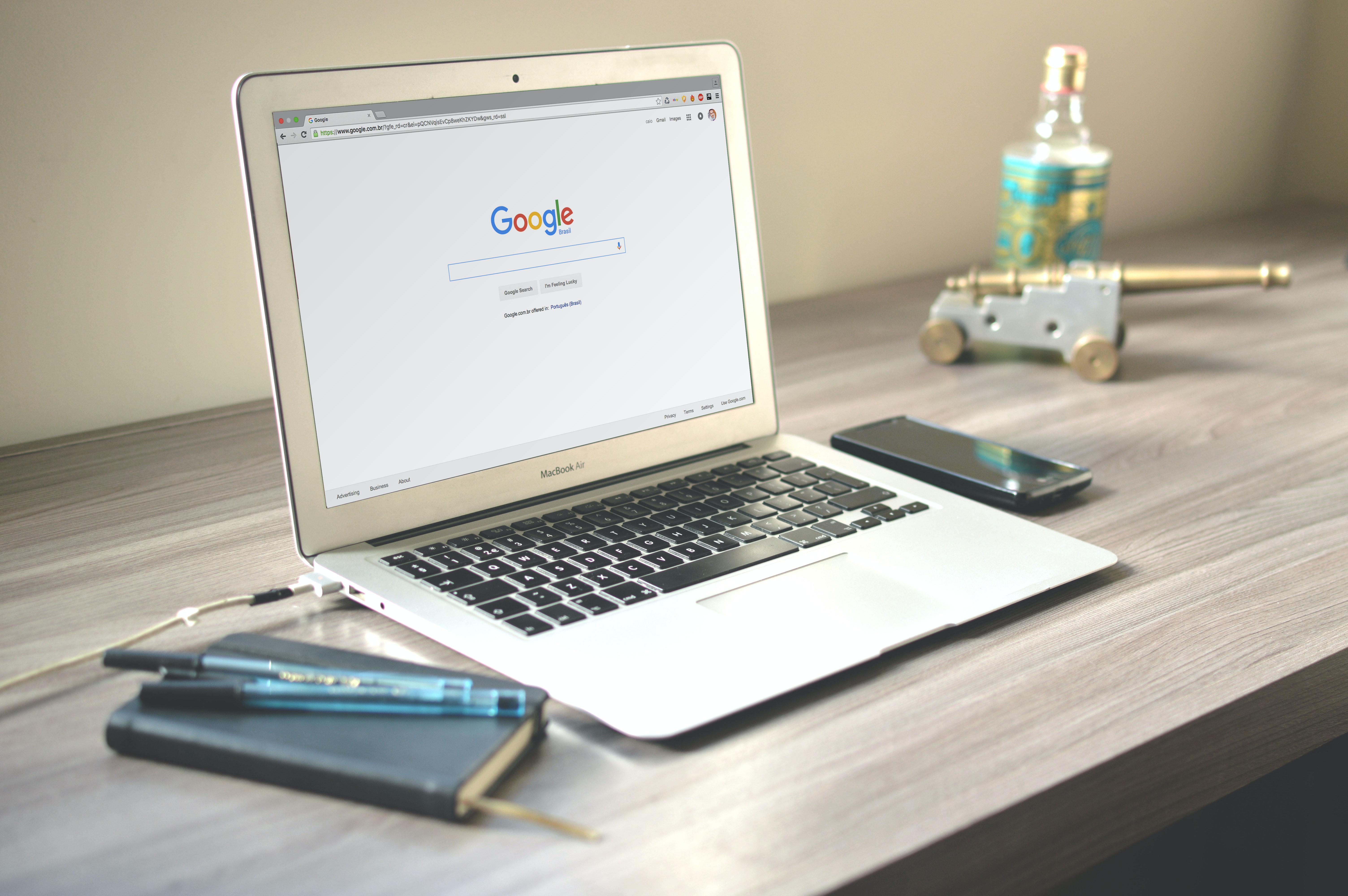 Google уволит всех непривитых сотрудников