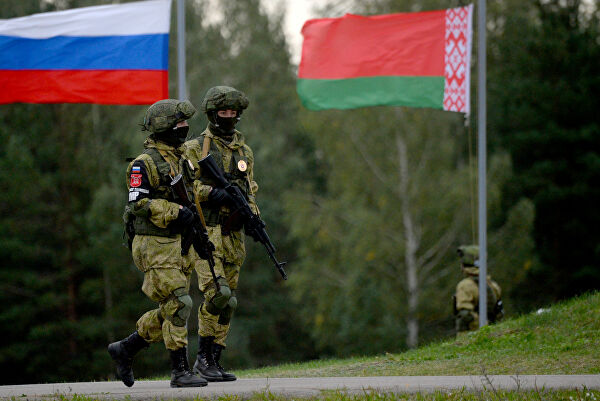 Россия и Беларусь перебрасывают войска на рубежи с Польшей и Украиной