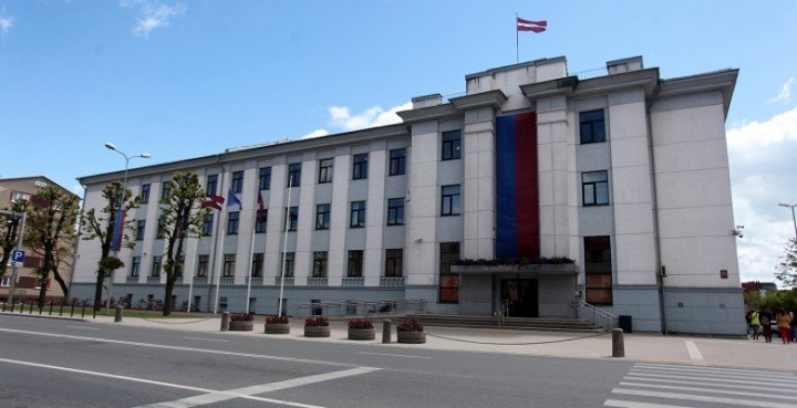По меньшей мере трое депутатов Екабпилса проходят по уголовным делам По меньшей мере трое депутатов Екабпилса проходят по уголовным делам
