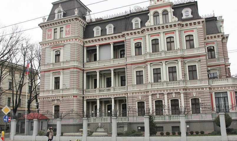 СГБ: архитектура влияния в Латвии, долгие годы тщательно создаваемая Кремлем, фактически разрушена
