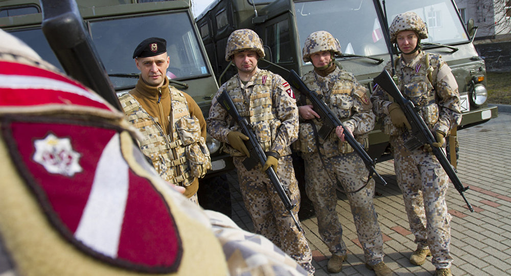 Непривитые военнослужащие могут ощутить последствия
