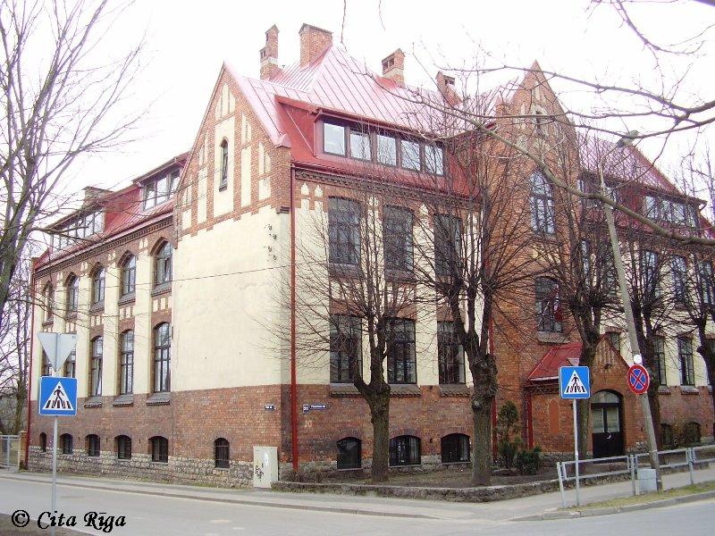 Операция "Ликвидация" от Рижской думы - закрывают еще три школы