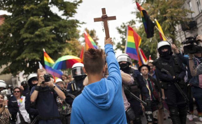 Беспорядки в Тбилиси: город расколот из-за гей-парада