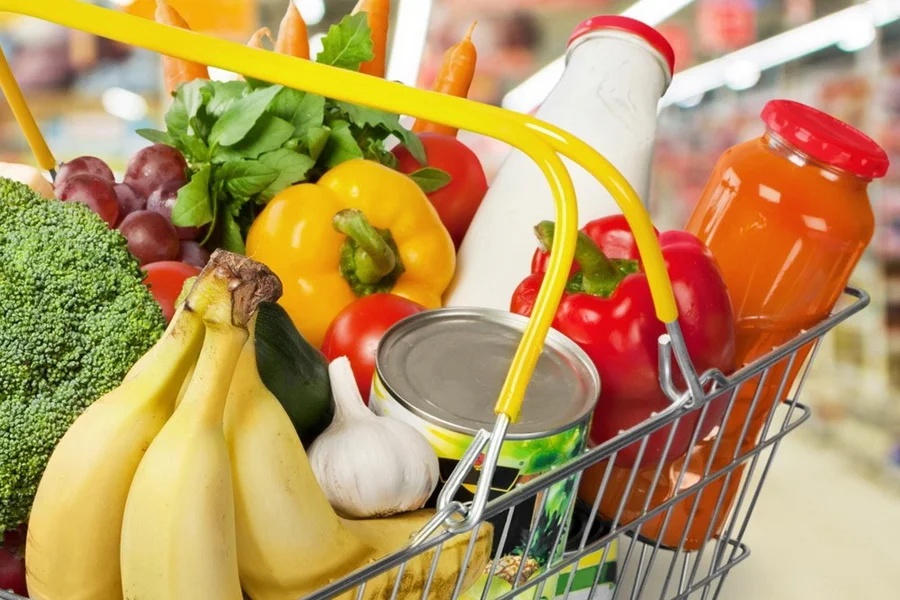Прогнозы экспертов: к лету продукты заметно подешевеют