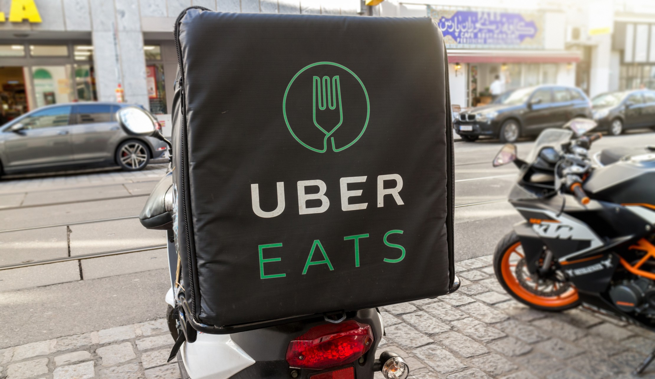 Uber запустит доставку марихуаны в Канаде Uber запустит доставку марихуаны в Канаде