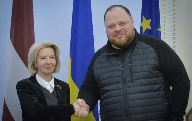 Инара Мурниеце: линия фронта в Украине - это наша линия фронта!