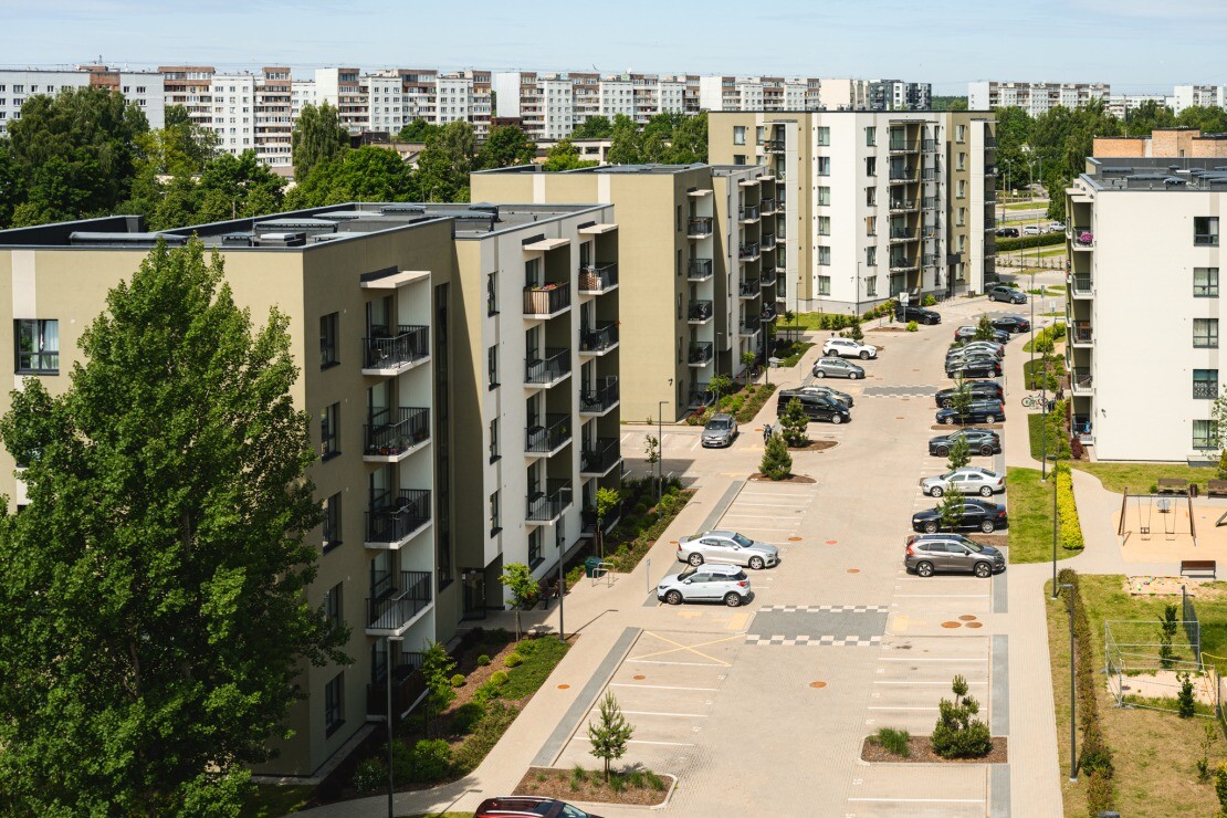 Pētījums: Pārcelšanos uz citu mājokli apsver 57% Latvijas iedzīvotāju