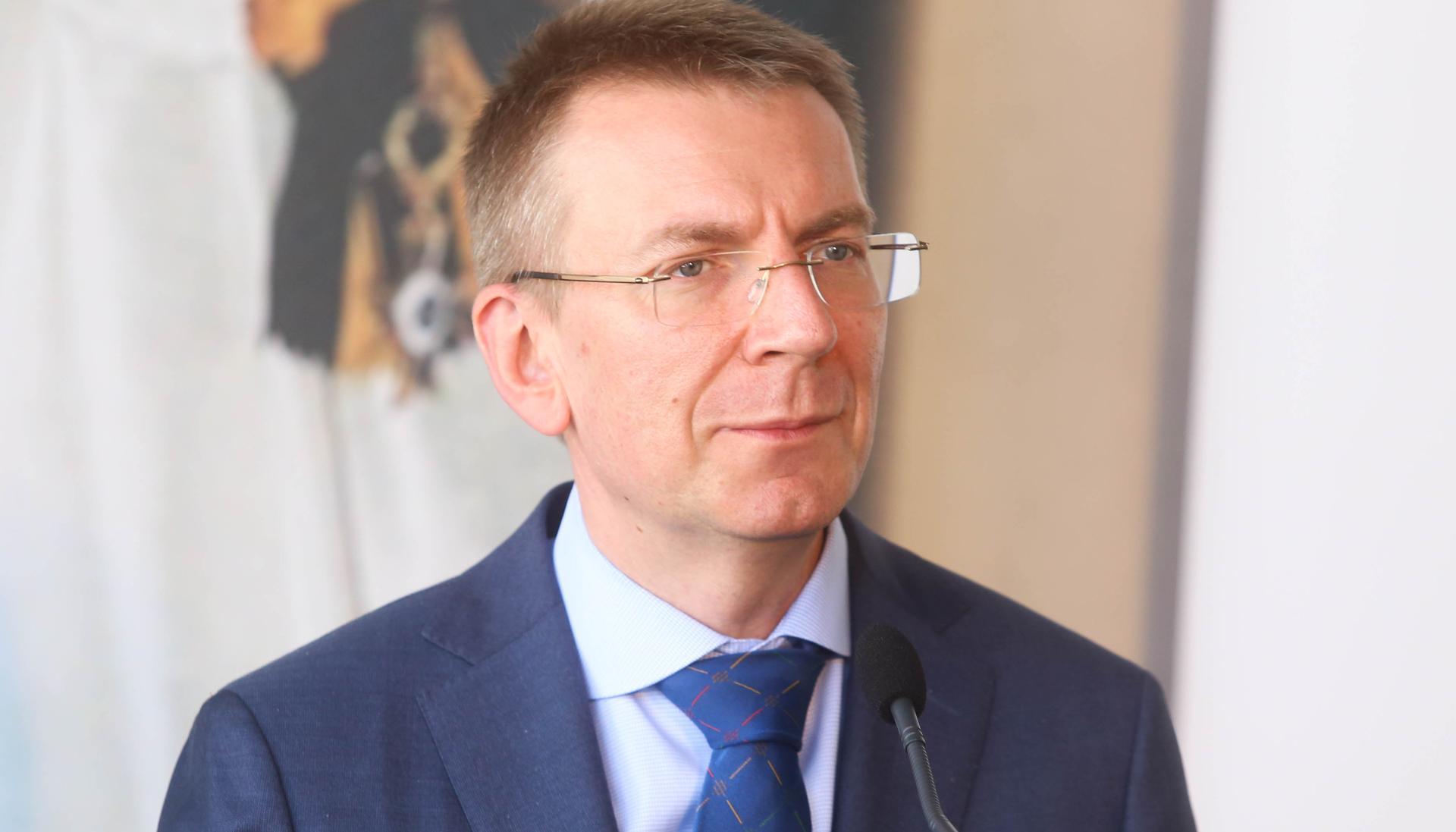 Ринкевич: Латвия выступает за начало диалога о присоединении Балканских республик к ЕС