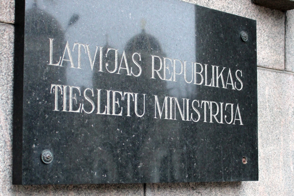 Министерство лоббирует интересы иностранцев в конкурсе на строительство тюрьмы?