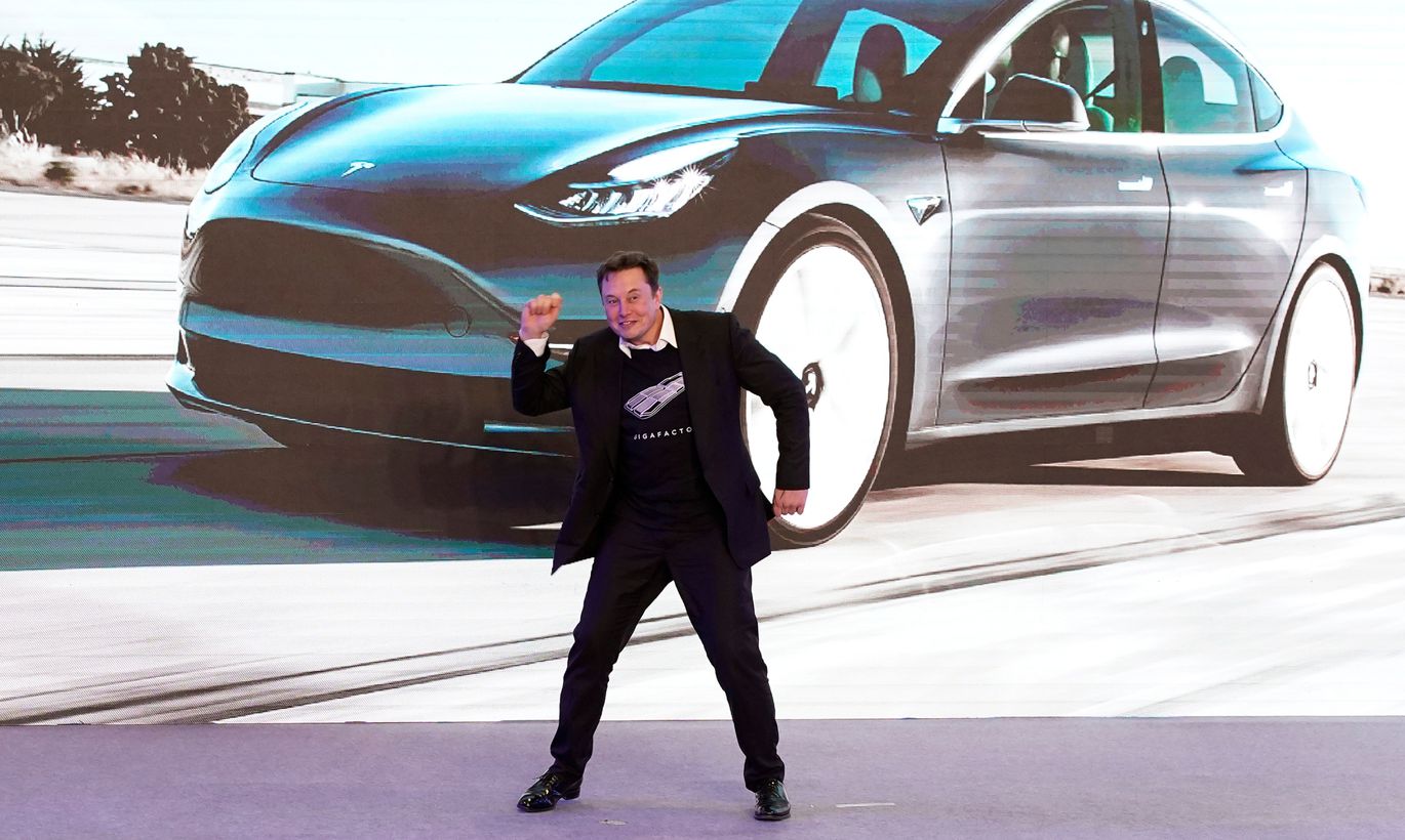 Tesla вложила в биткоин 1,5 миллиарда долларов: курс криптовалюты установил рекорд
