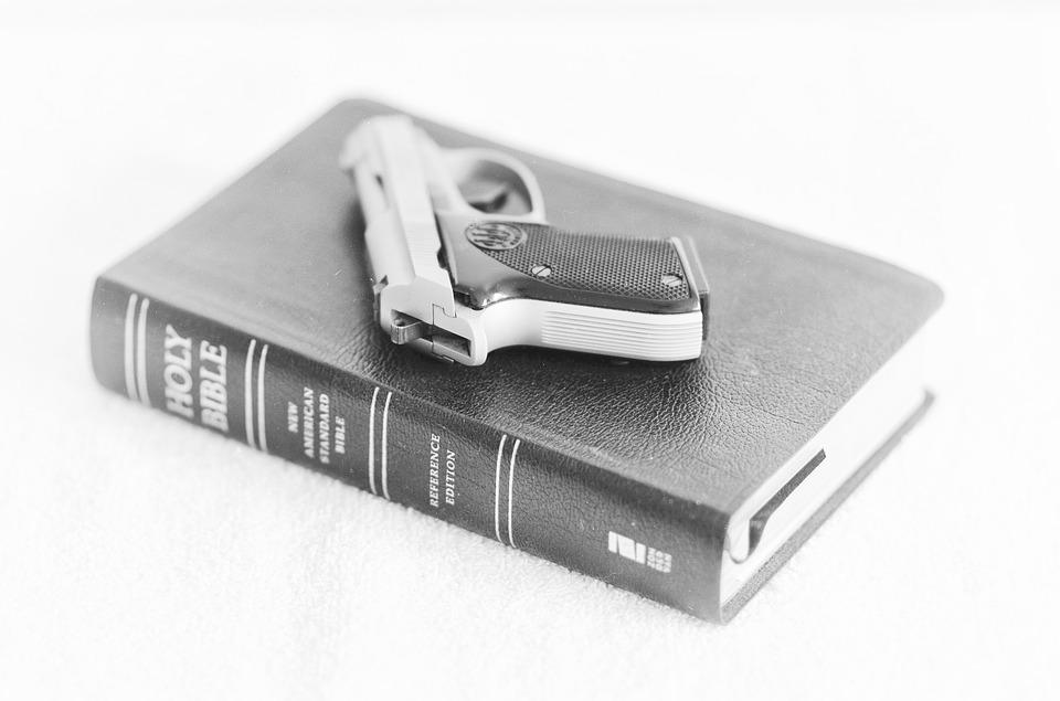 Автора книги "Как убить своего мужа" приговорили к пожизненному заключению