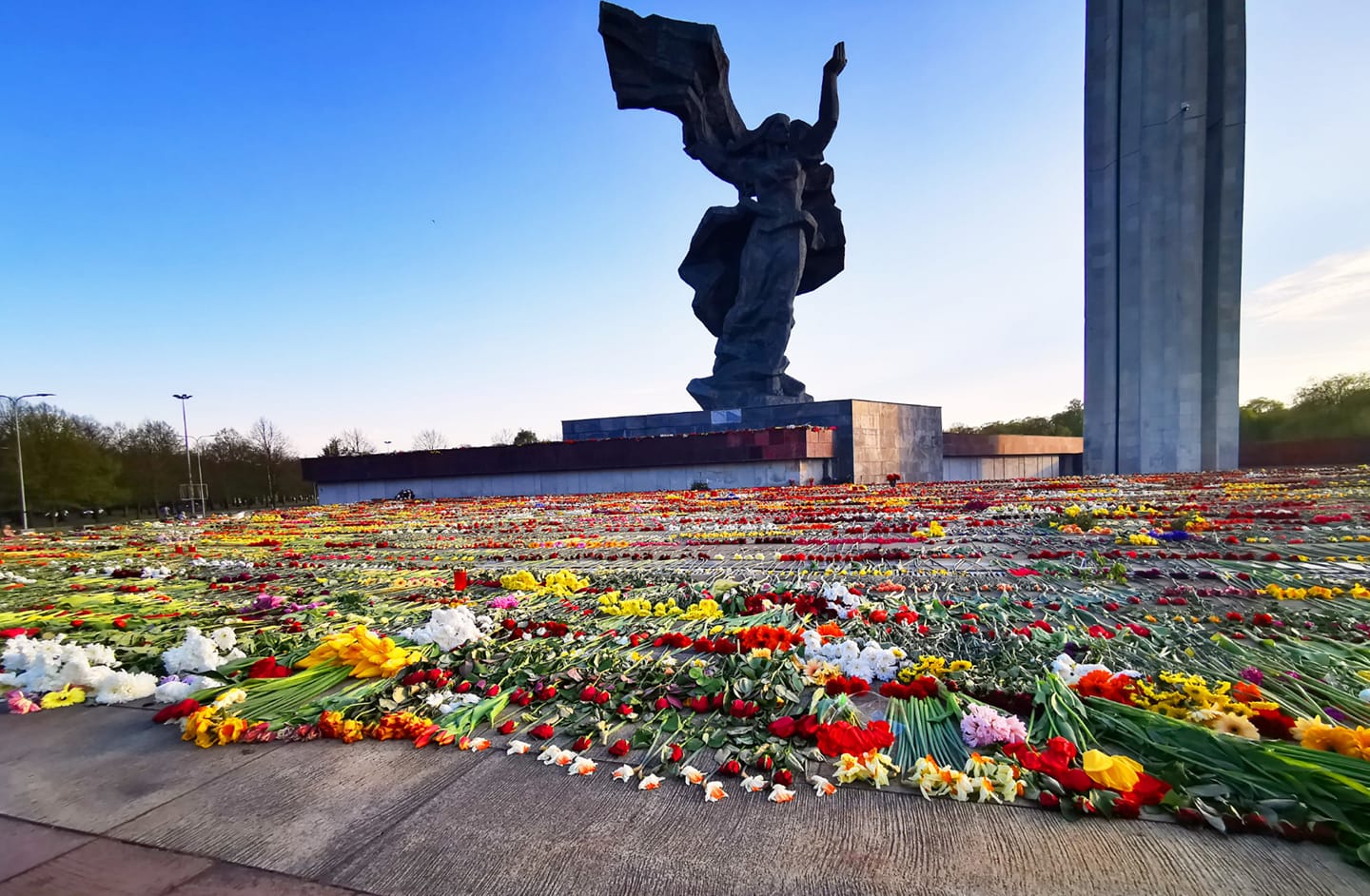 9 мая полиция готовится контролировать соблюдение эпидем-мер (дополнено)