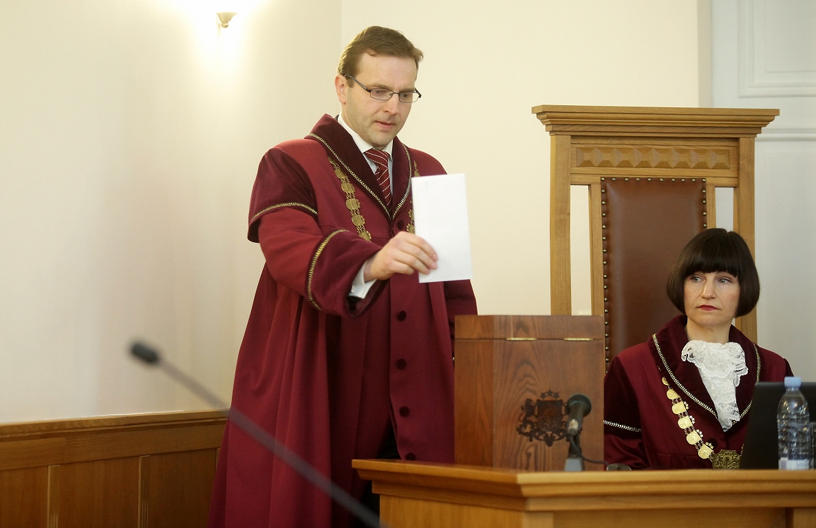 Председателем Конституционного суда избран Алдис Лавиньш