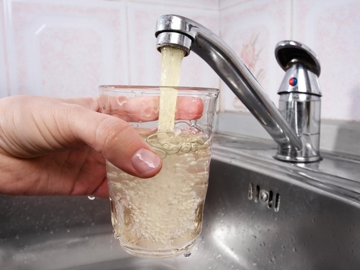 Rīgas ūdens: водопроводная вода на пару дней помутнеет, но бояться не нужно
