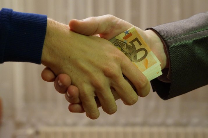Госдолг огромен: в следующем году он может достичь 50% от ВВП