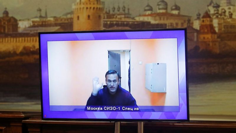 Навального оставили в "Матросской тишине" Навального оставили в "Матросской тишине"