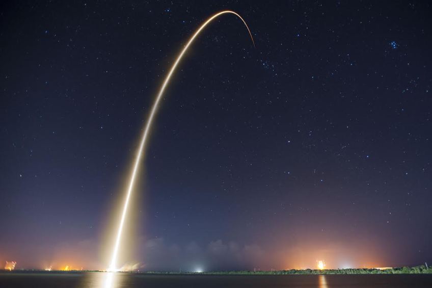 SpaceX запустит голосовую связь через спутники Starlink
