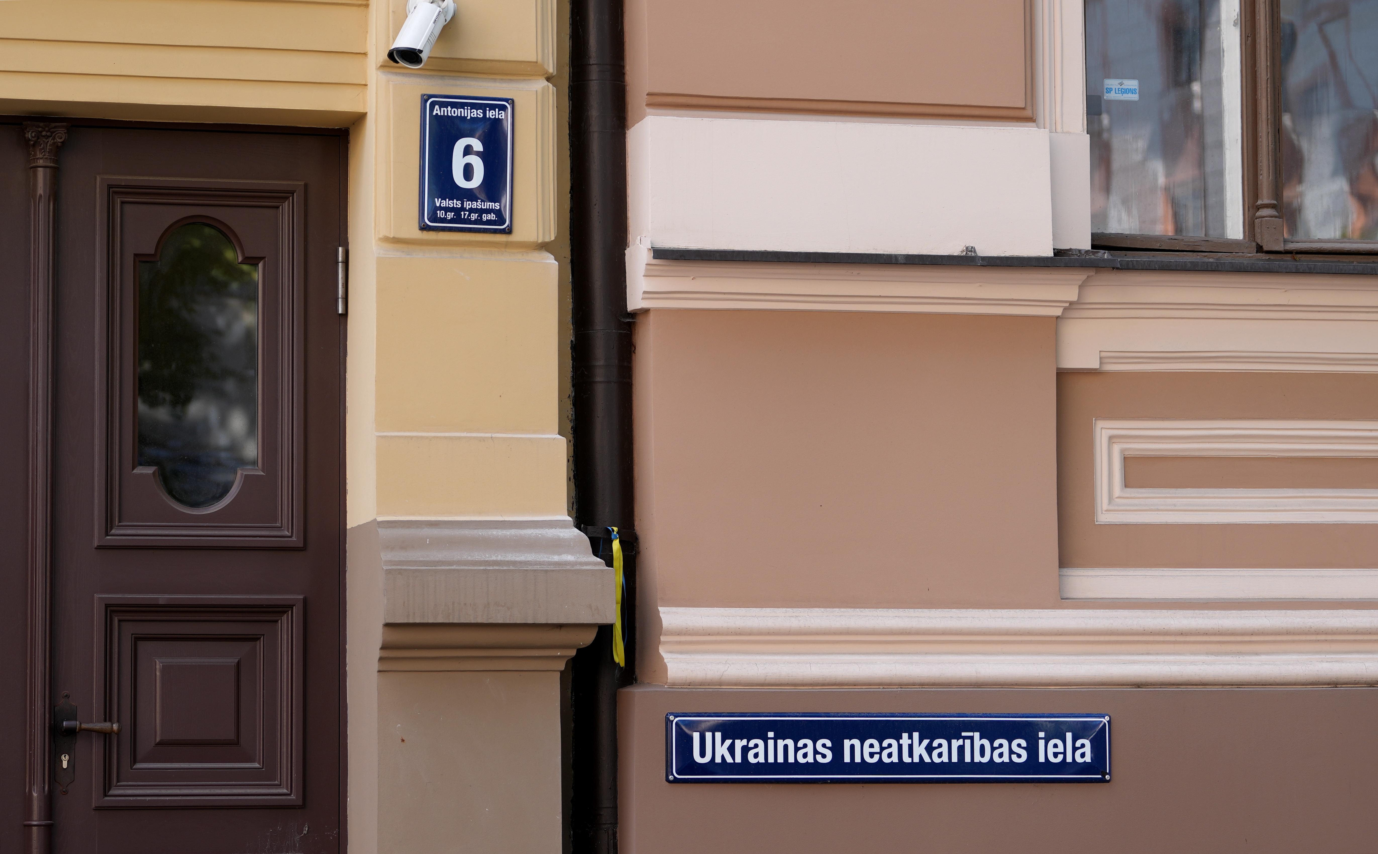 Латвии больше не нужны украинцы? Решение проблем жилья для беженцев пытаются переложить на латвийцев Латвии больше не нужны украинцы? Решение проблем жилья для беженцев пытаются переложить на латвийцев