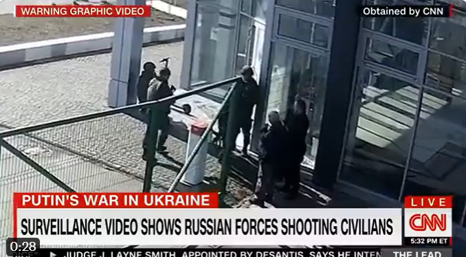 CNN показал видео убийства безоружных украинцев военными РФ
