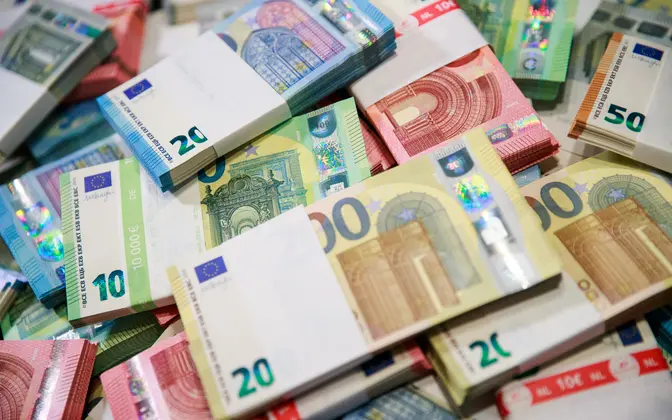 Германия выделит Украине более миллиарда евро Германия выделит Украине более миллиарда евро