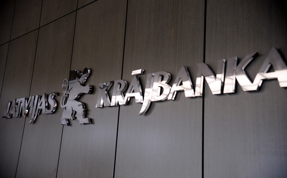 Krievu bankai liek atmaksāt no "Latvijas krājbankas" aizpludinātus 15 miljonus eiro